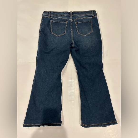 Torrid Luxe Slim Boot Jeans Women’s 18 Super Stretch hemmed-SEE MEASUREMENTS - Picture 2 of 12